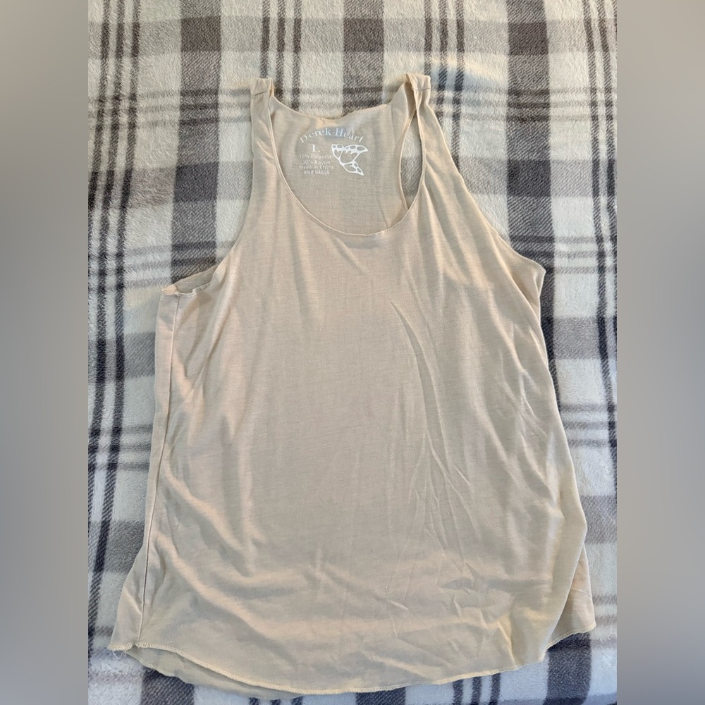 Derek Heart Lightweight Scoop Neck Tank Top - Beige